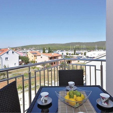 1 Bedroom Cozy Apartment In Bibinje Dış mekan fotoğraf